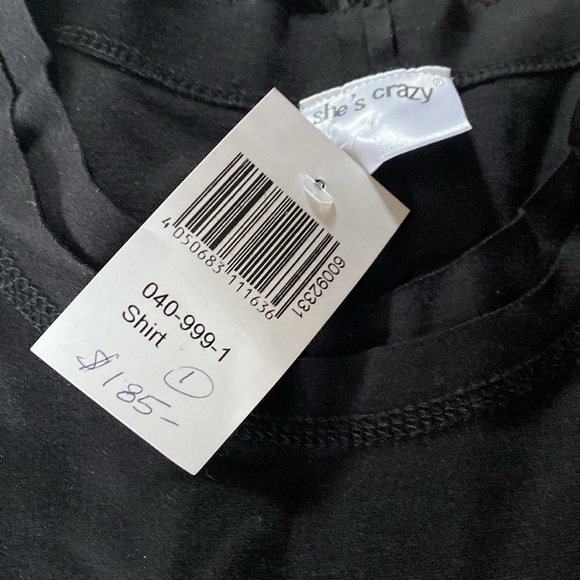 VERY UNIQUE CUSTOM HANDMADE BLACK TOP BY SHE’S CRAZY . - Picture 10 of 11